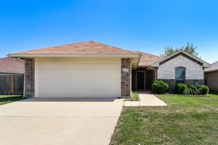 3112 Royal Crest Dr - Photo 1 of 1