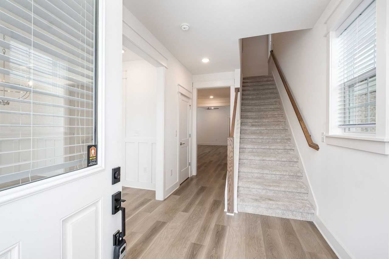 226 Sounder Cir - Photo 3 of 20