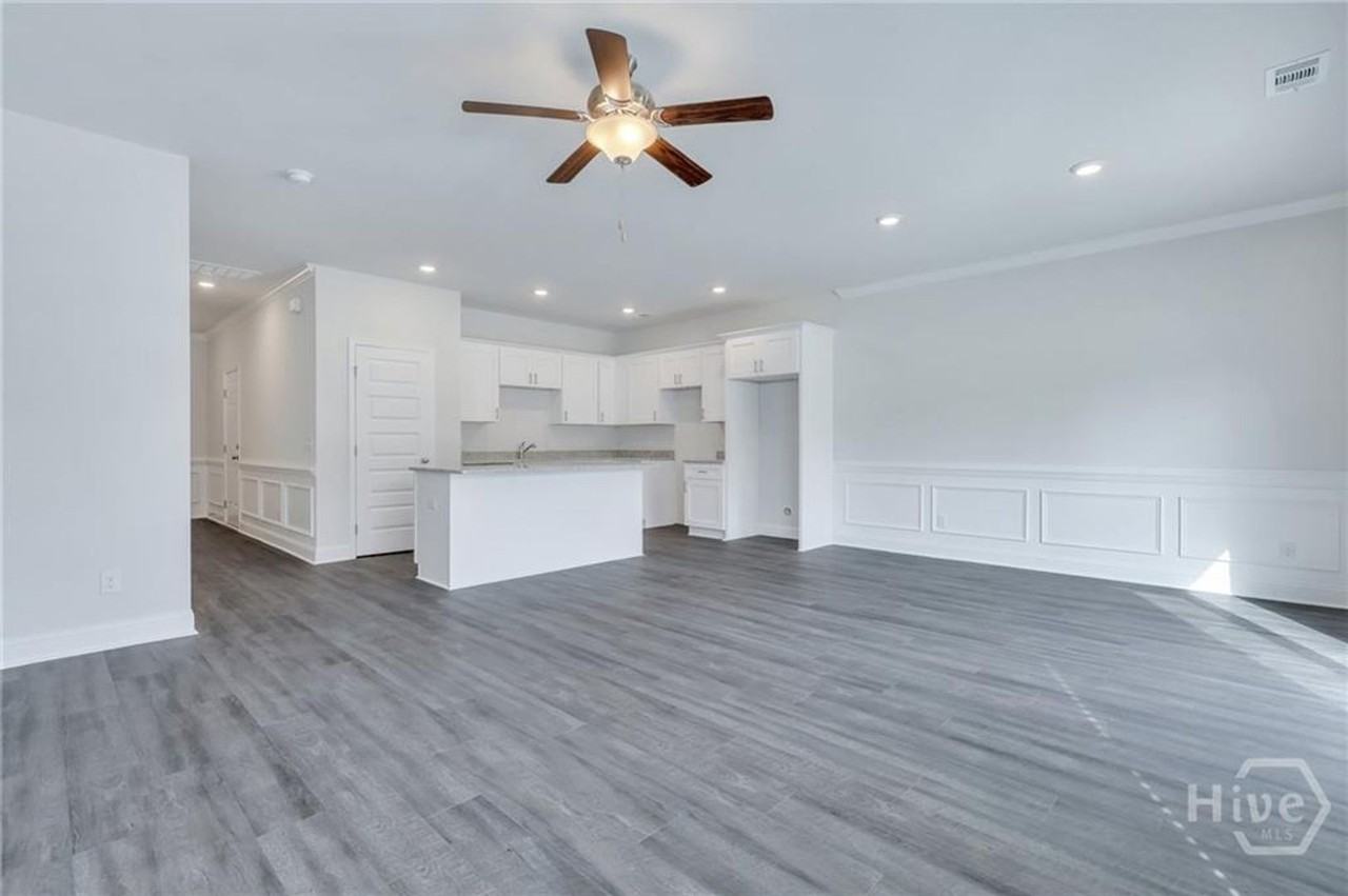 524 Governor Treutlen Cir - Photo 3 of 23