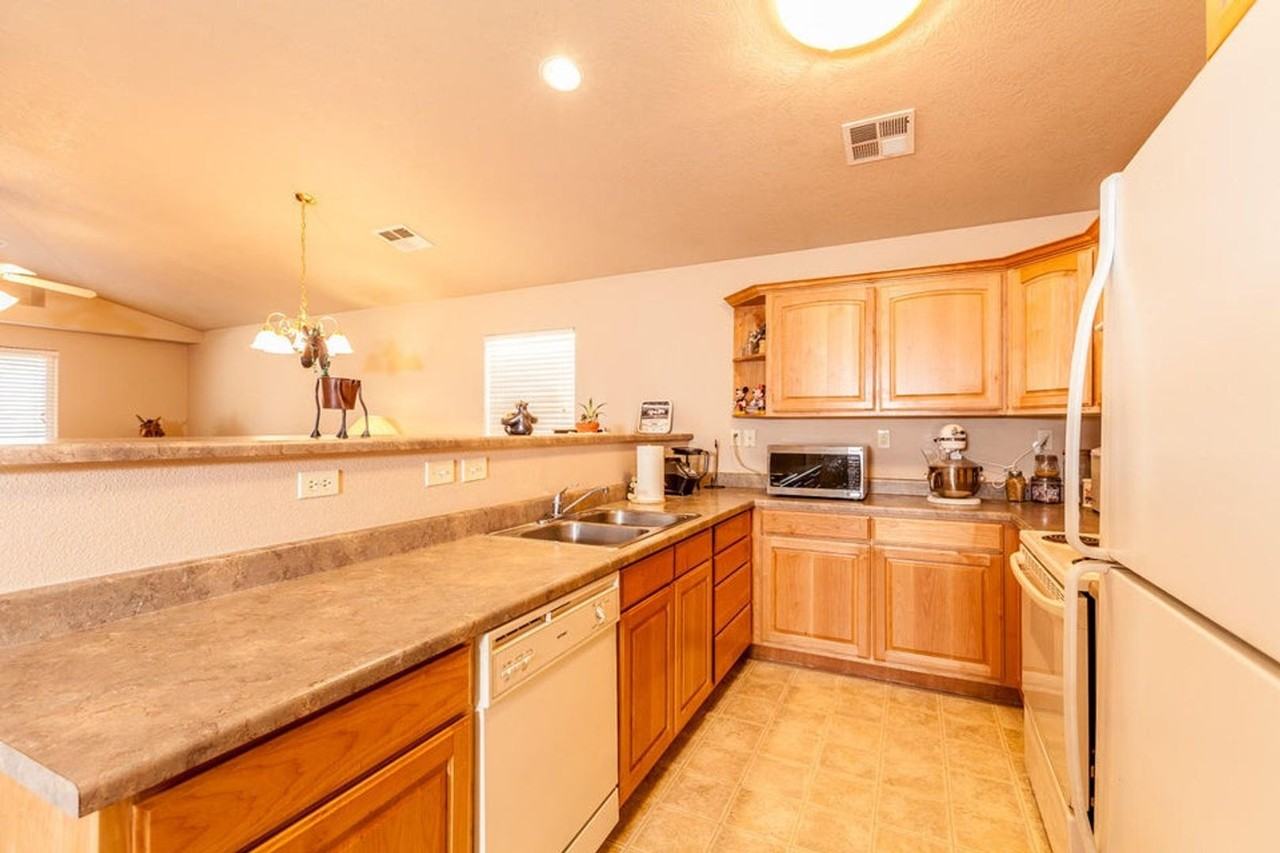 2494 S 725 W - Photo 6 of 9