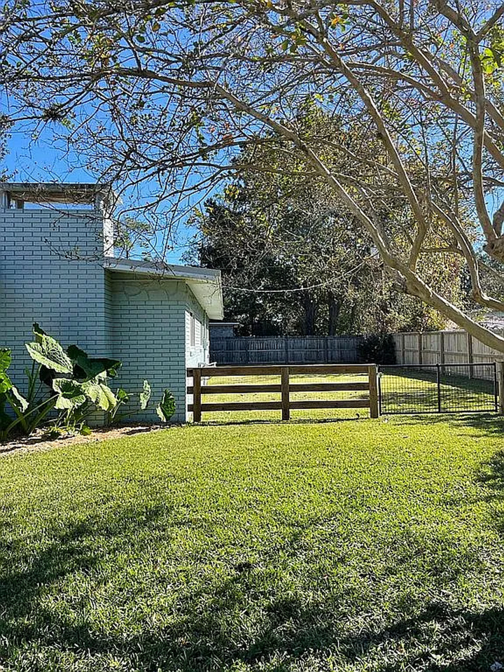 16633 NW 173rd Ter - Photo 5 of 47