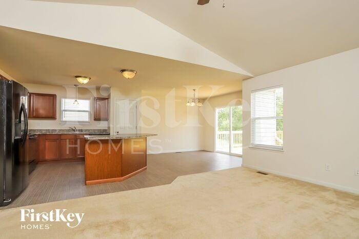 293 Sonnet Cir - Photo 3 of 15