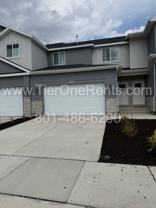2075 E Canyonlands Ln - Photo 1 of 1