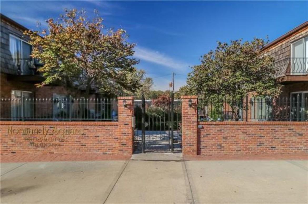 4426 Jarboe Street #5