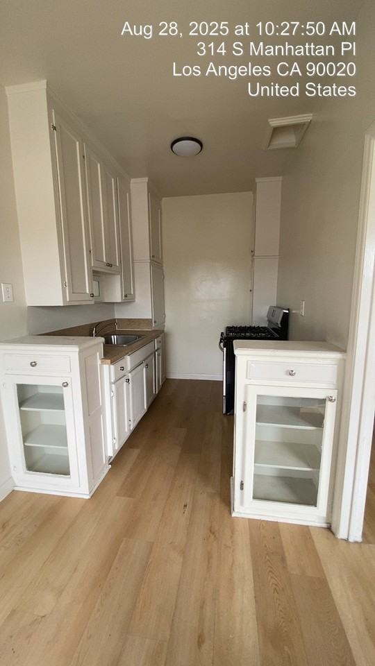 320 S Manhattan Pl #310 - Photo 2 of 6