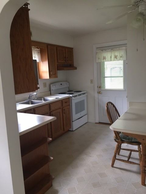 12715 Bowling St #NA - Photo 3 of 12