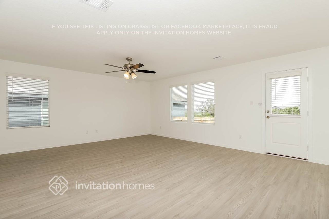 3334 Rodgers Hl - Photo 5 of 25