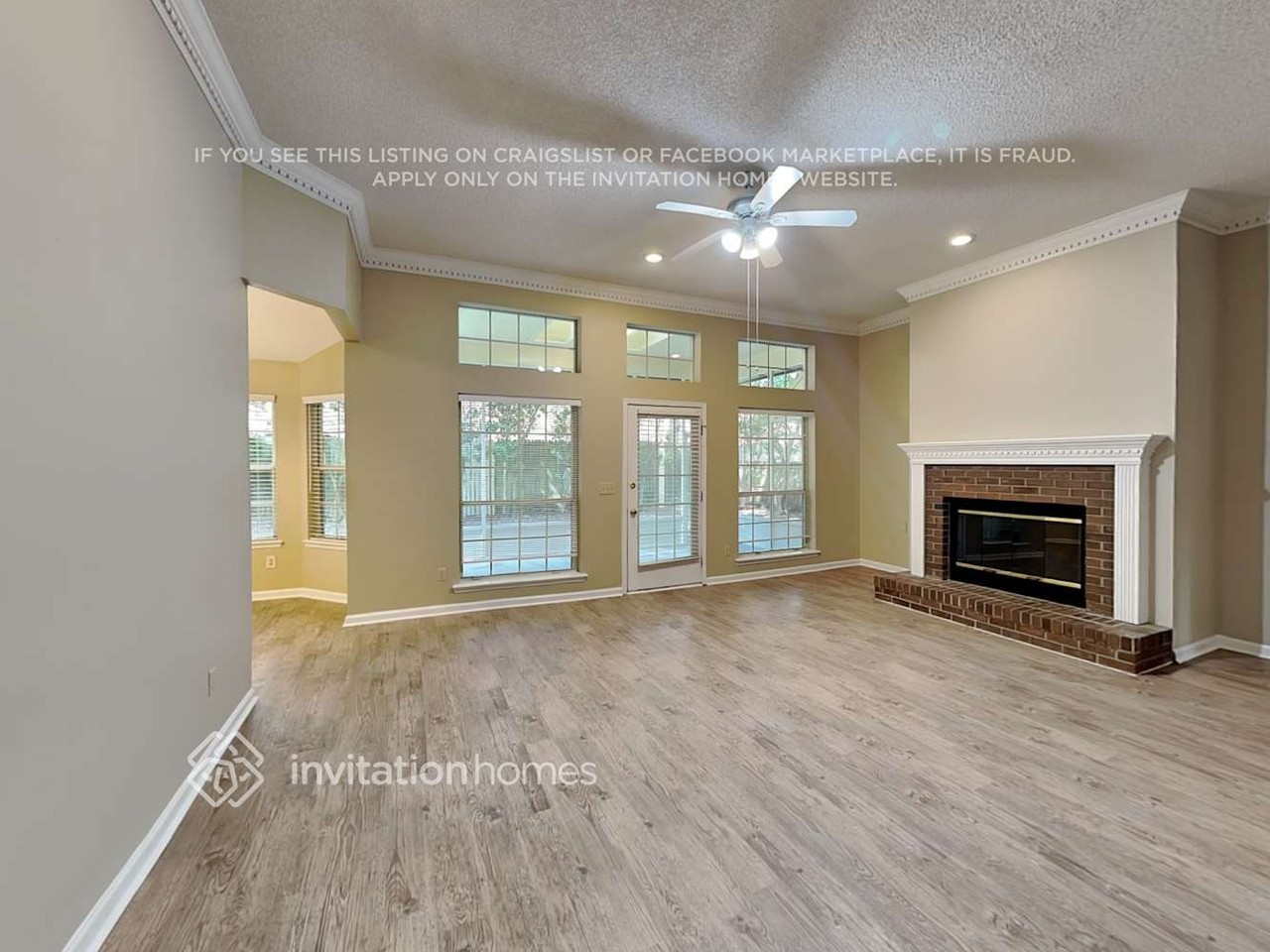 11826 Clearwater Oaks Dr W - Photo 3 of 20