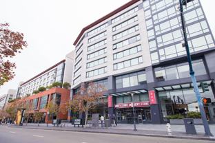 250 KING Apartments - Photo 1 of 1