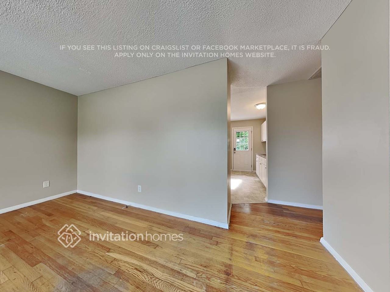 2418 Senior Dr - Photo 3 of 18