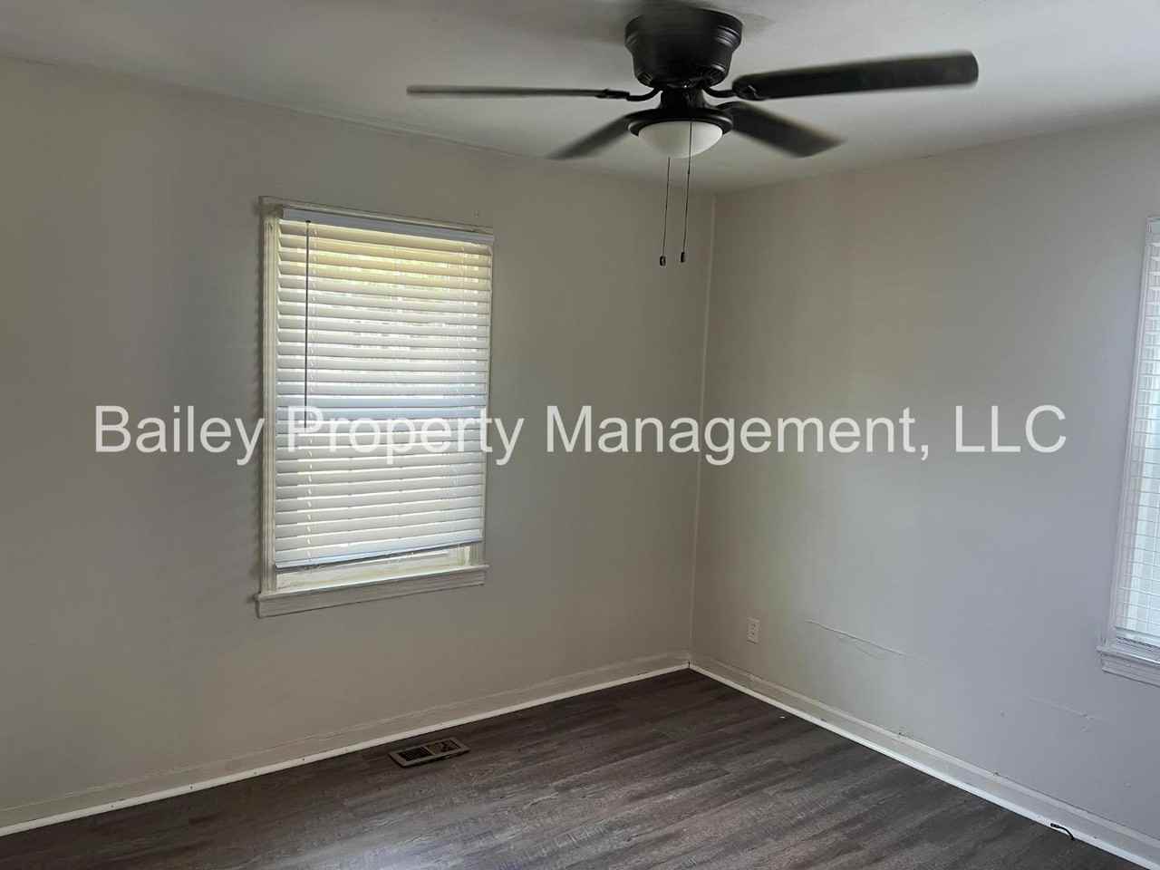 3446 Glendale Ave - Photo 6 of 11