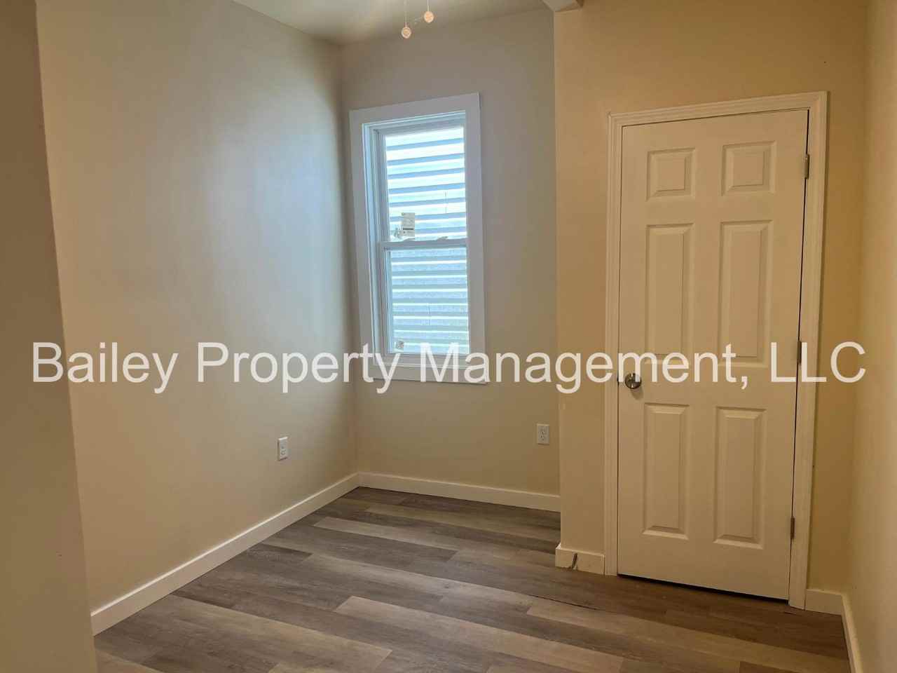 4021 Sunset Ave - Photo 6 of 11