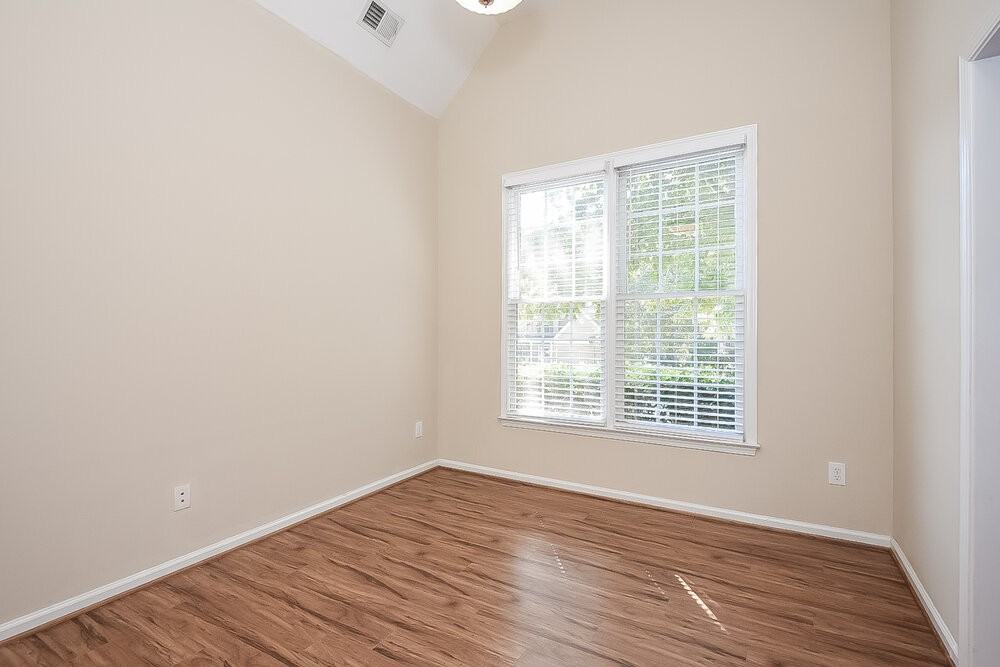 207 Wildwood Way - Photo 6 of 17