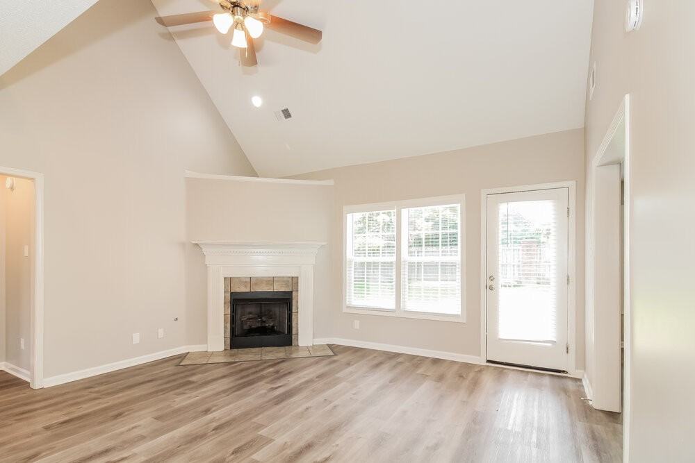 4351 Zachary St - Photo 5 of 17