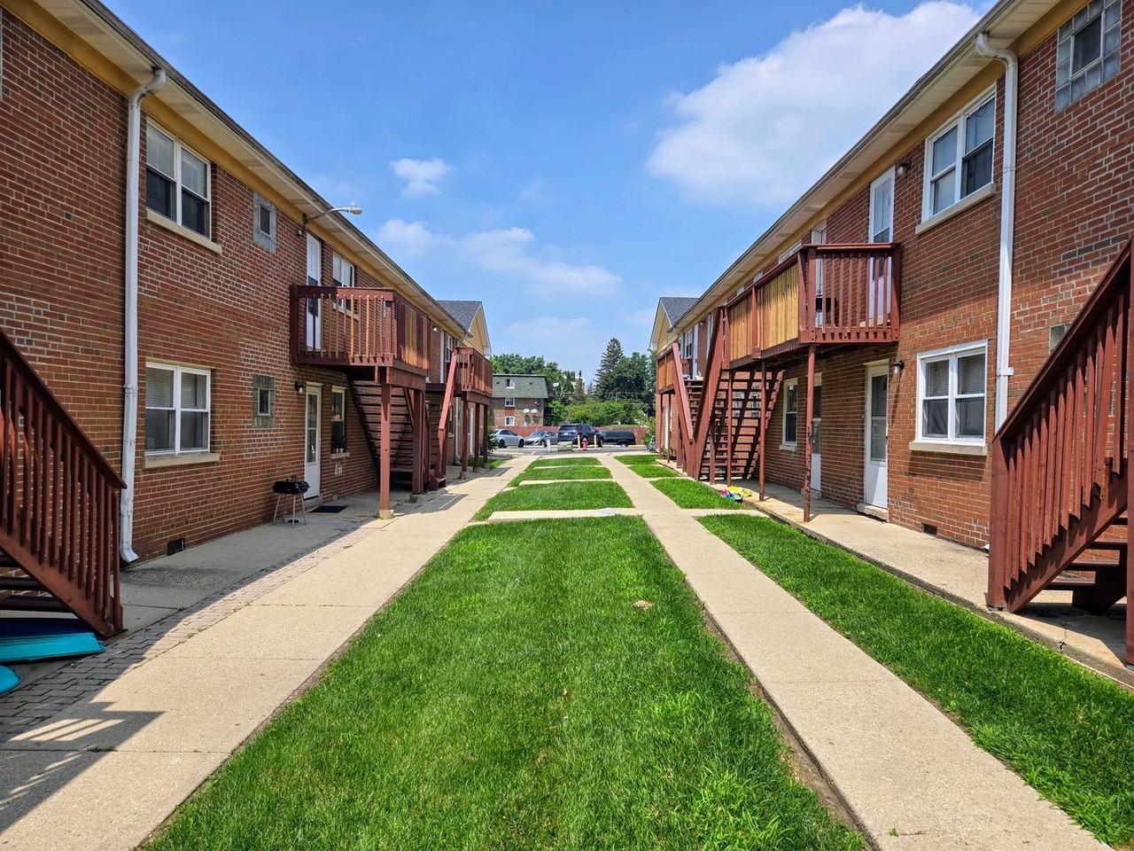 Palatine Park Apartments - Photo 6 of 22