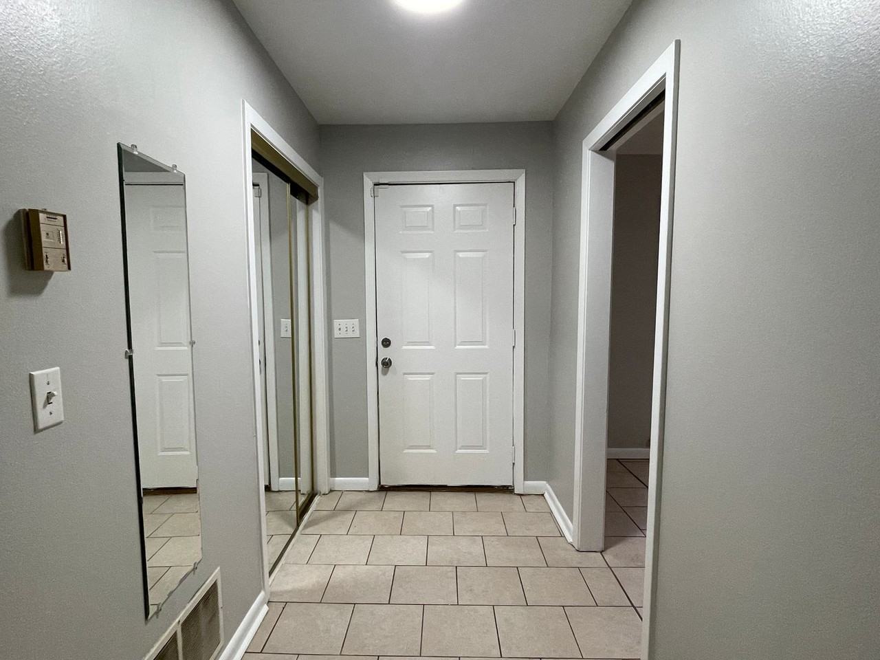 916 Deer Park Rd - Photo 2 of 18