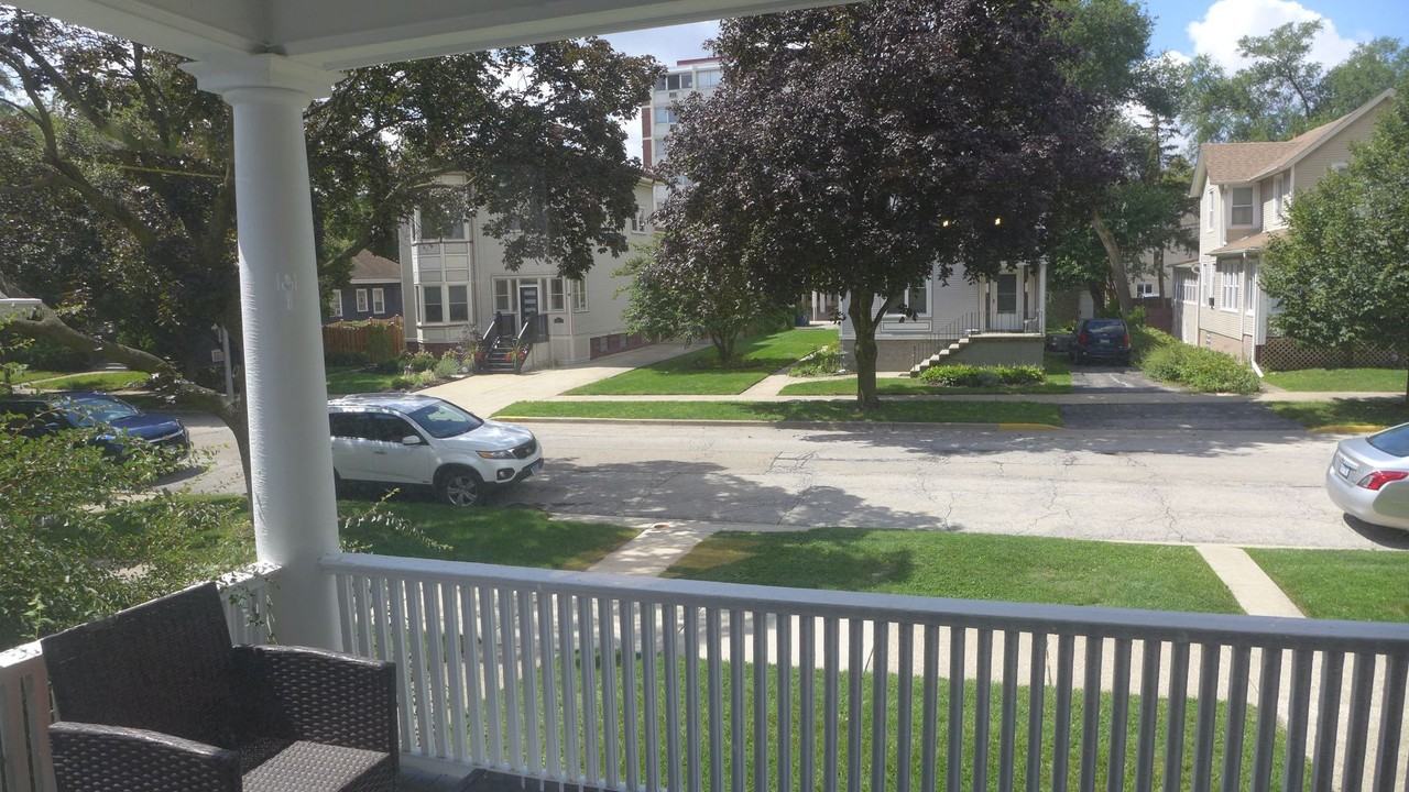 136 Elgin - Photo 2 of 50