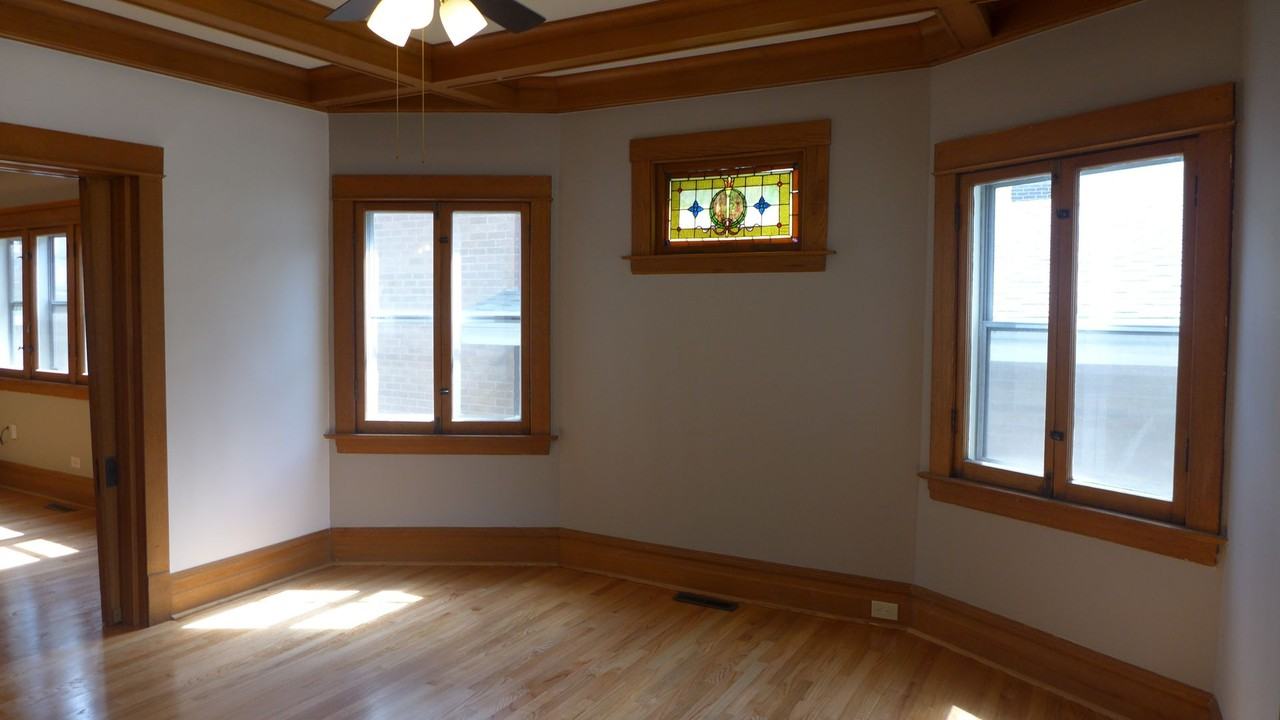 136 Elgin - Photo 6 of 50