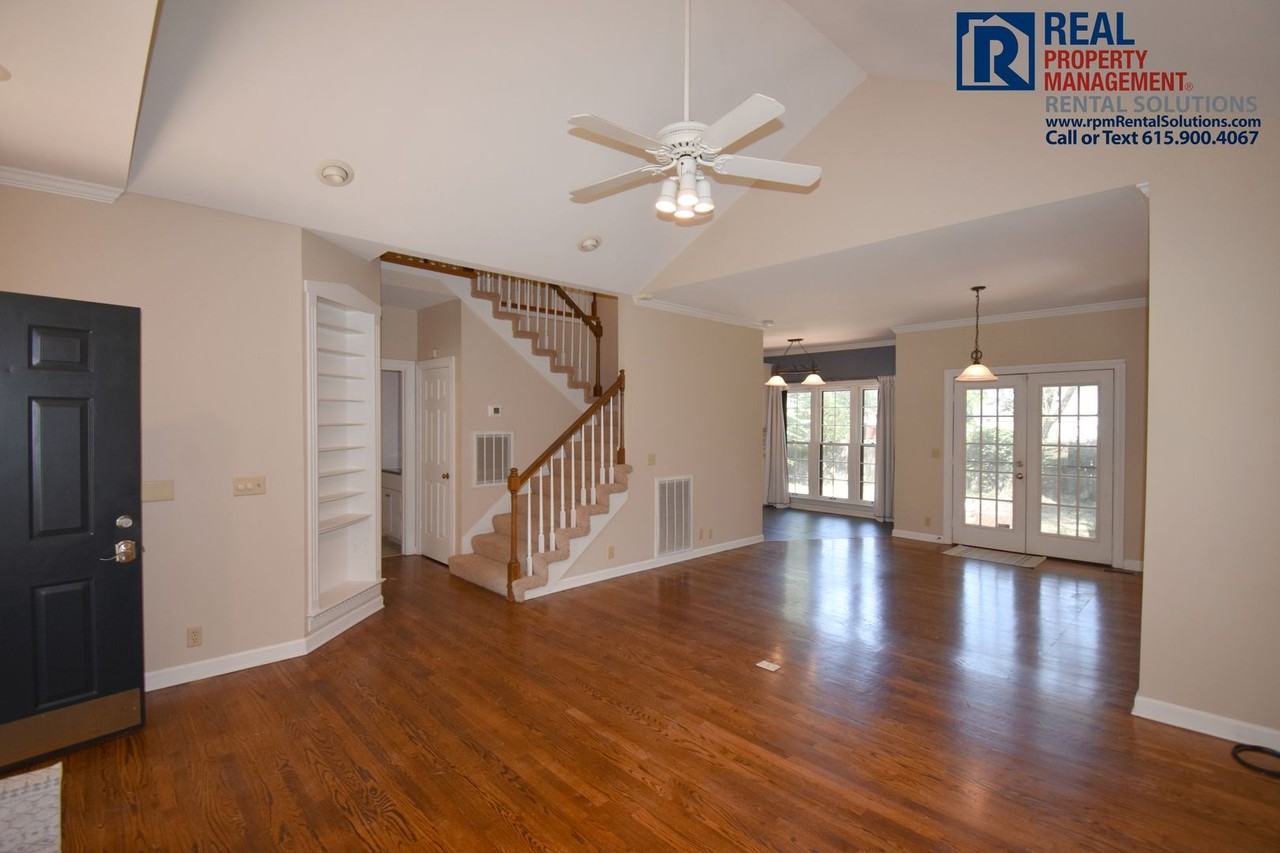 1920 Randolph Pl - Photo 3 of 21