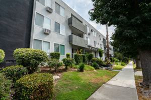 featured image of 4950 Coldwater Canyon Ave