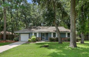 featured image of 1 Cambridge Ct