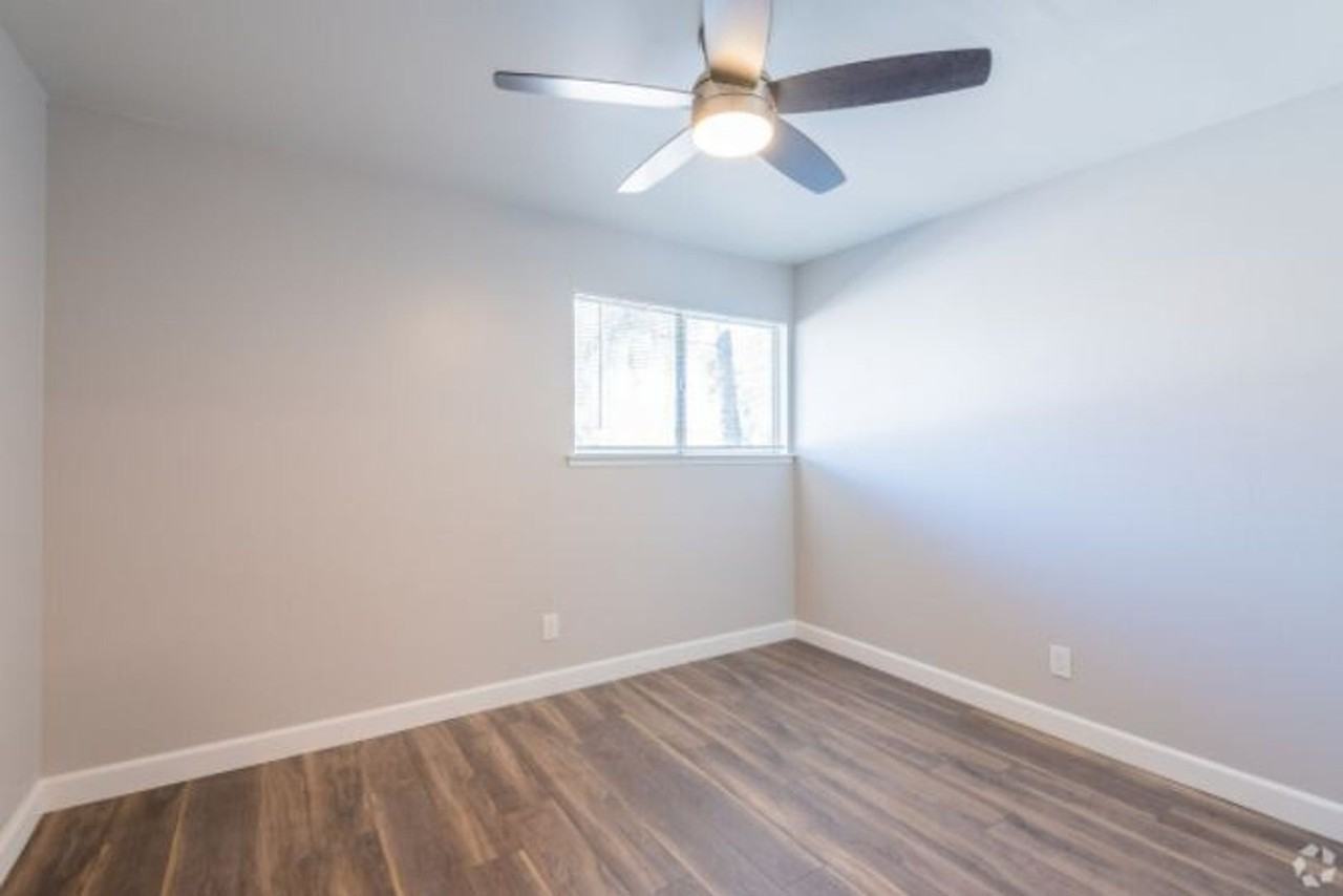 Midtown Flats - Photo 5 of 18