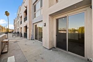 featured image of 6828 Van Nuys Blvd