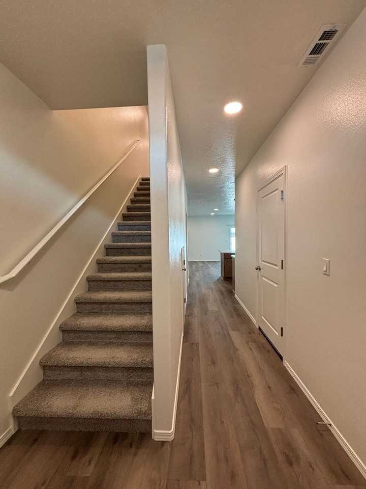 3767 S Roosevelt Pl - Photo 2 of 10
