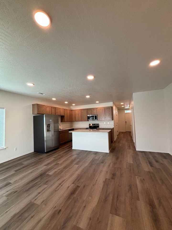 3767 S Roosevelt Pl - Photo 5 of 10