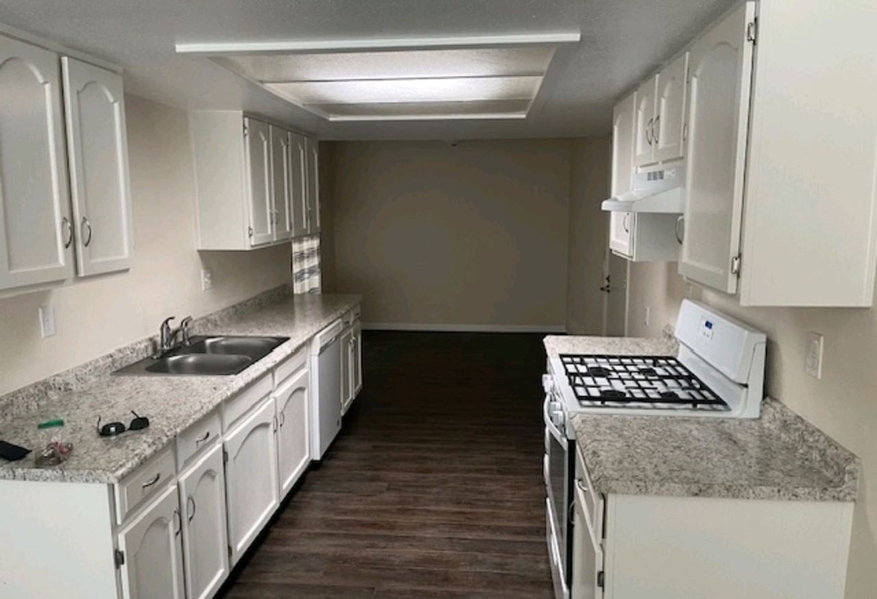 1741 Kings Dr - Photo 2 of 14