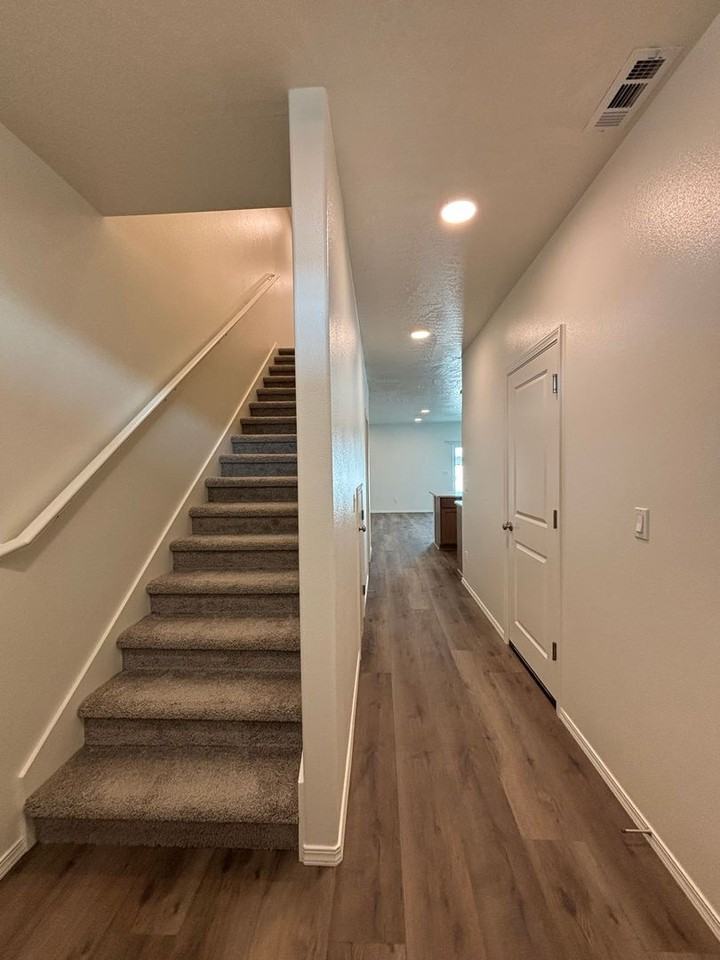 3719 S Roosevelt Pl - Photo 7 of 7