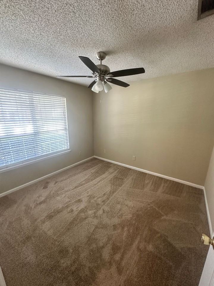 1763 Wayland Park Dr - Photo 3 of 29