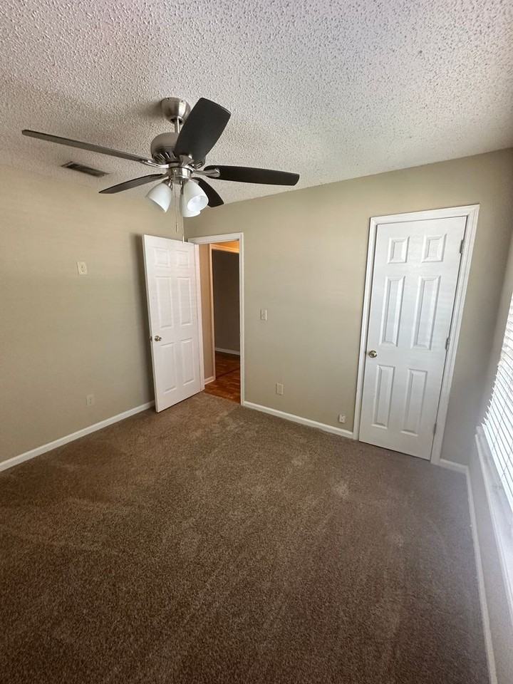 1763 Wayland Park Dr - Photo 7 of 29