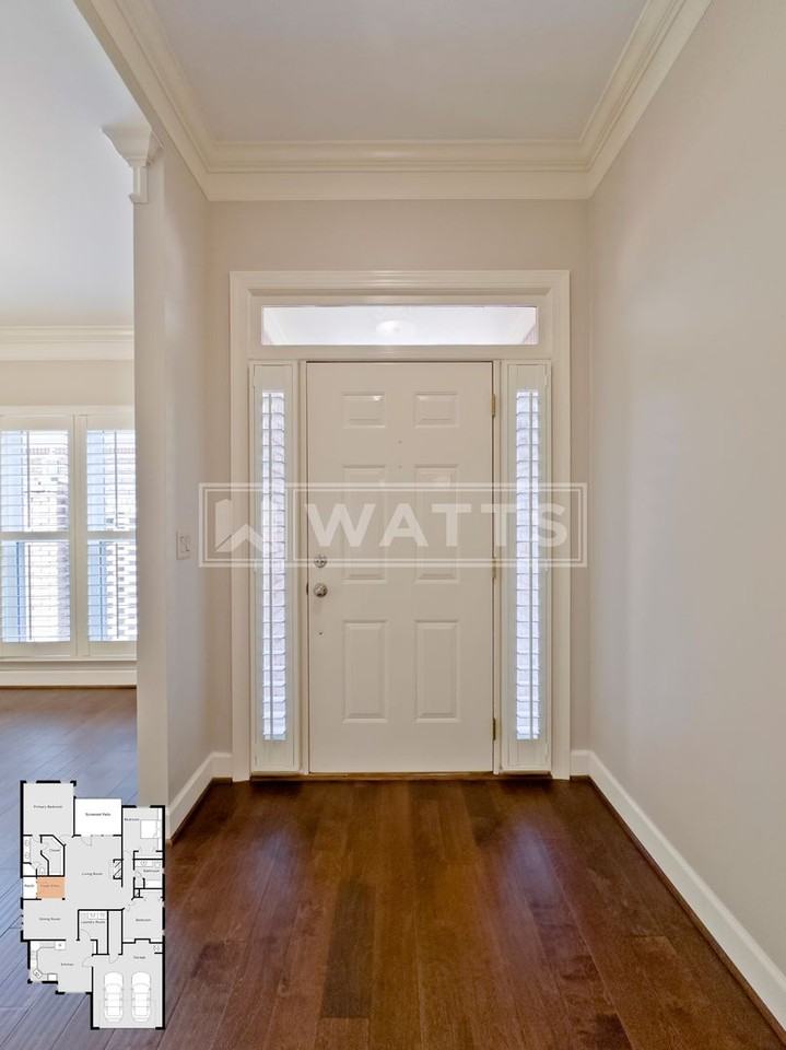 5224 Overlook Cir - Photo 3 of 32