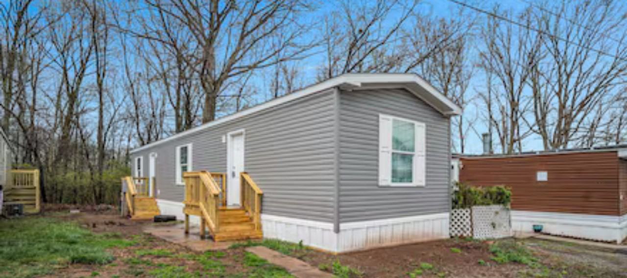 Oakhurst - Photo 2 of 2