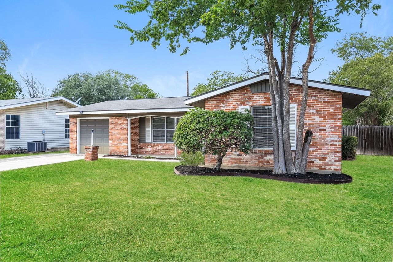 4103 Tallulah Drive - Photo 2 of 16