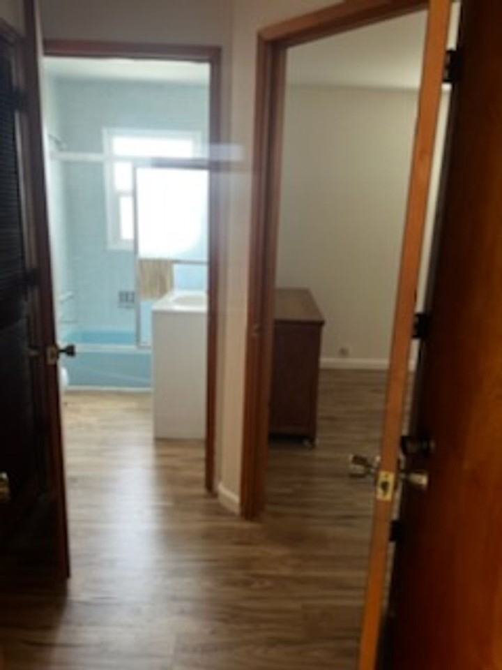 711 Yerxa Ave - Photo 2 of 12