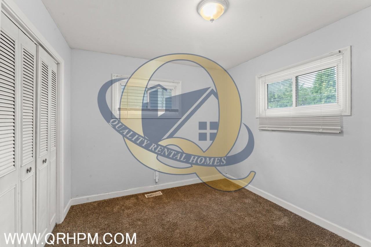 1235 Crawford St - Photo 7 of 13