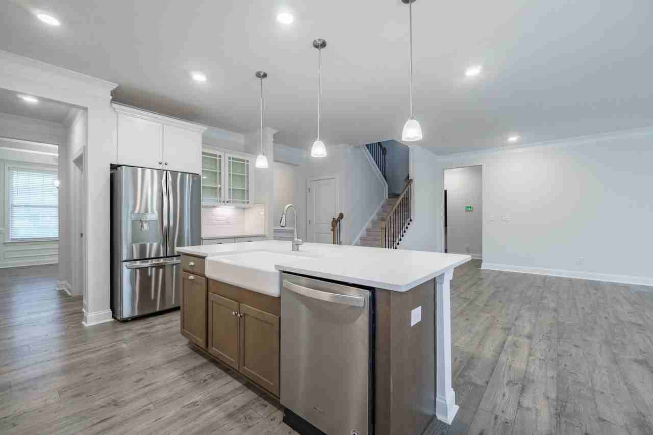 420 Preston Rd - Photo 7 of 50