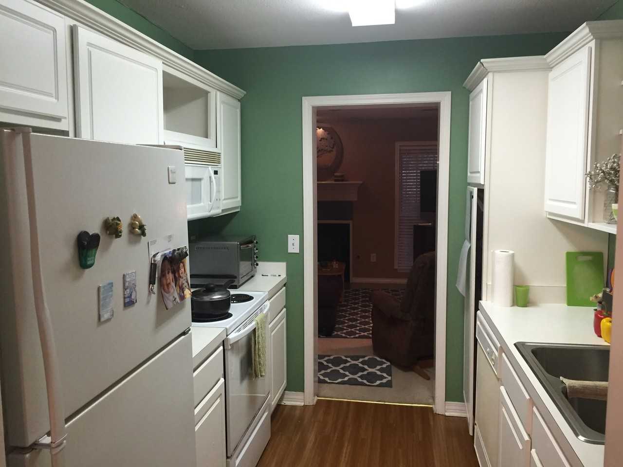418 Woodlake Ln - Photo 3 of 7