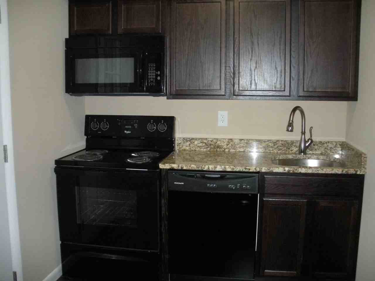 116 Lebanon Rd #5 - Photo 3 of 10