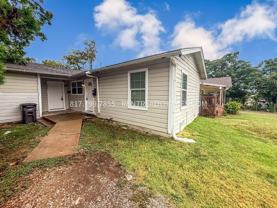 1007 E Davis Ave - Photo 1 of 1