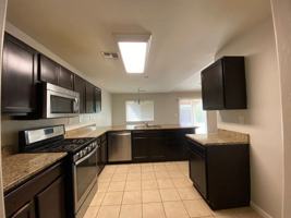 featured image of 2541 W Porter Ave