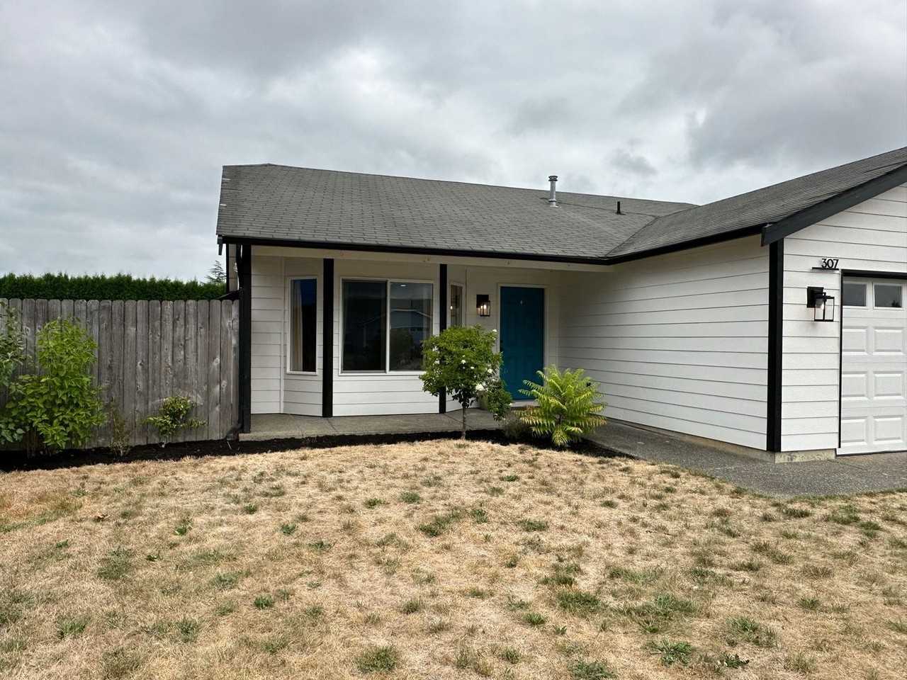 307 Whitley St Nw - Photo 3 of 30