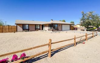 4694 Hooktree Rd - Photo 1 of 1