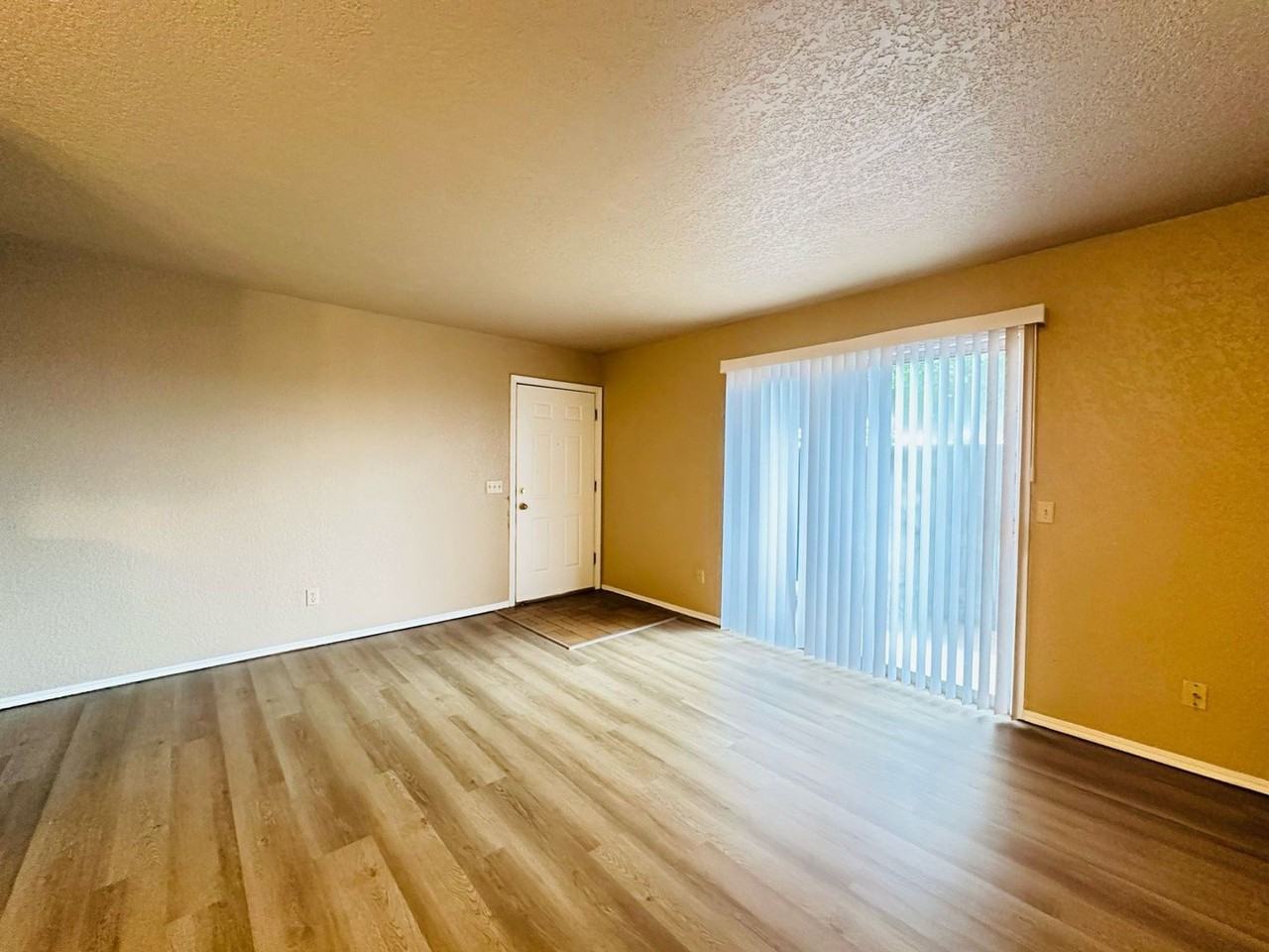 3200 W Britton Rd #19 - Photo 5 of 25