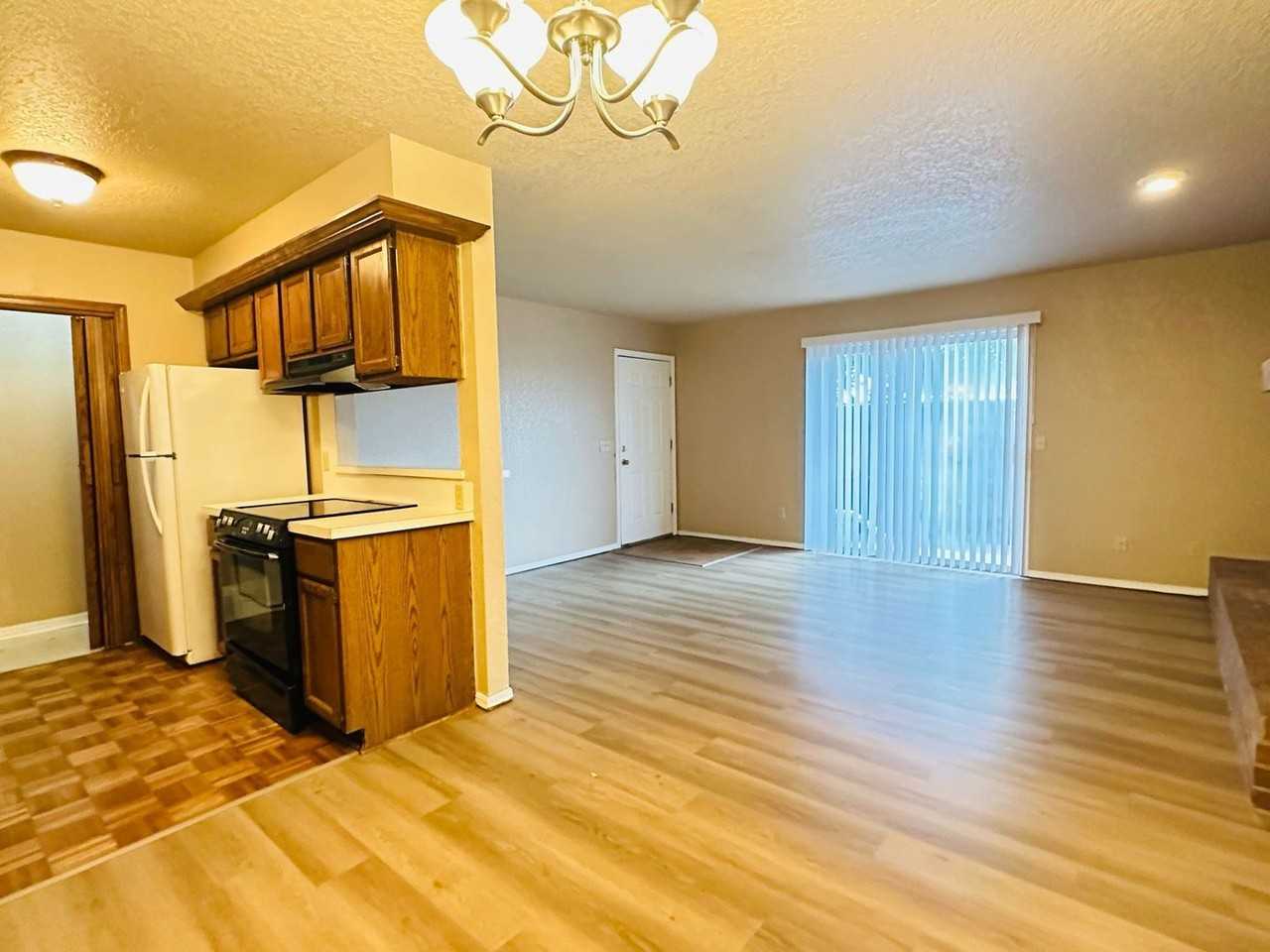 3200 W Britton Rd #19 - Photo 7 of 25