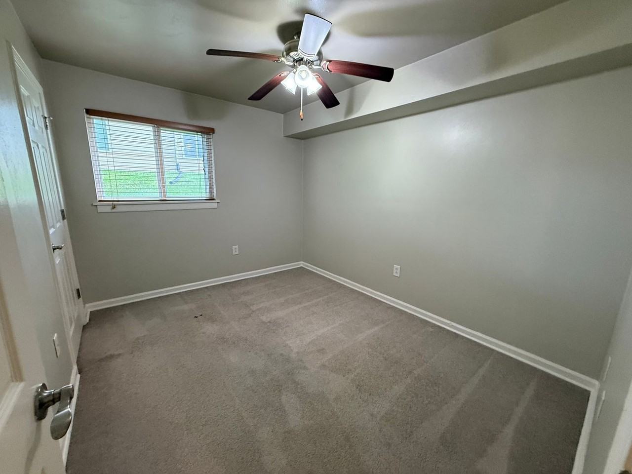 1730 Liberty Ln #14 - Photo 7 of 11