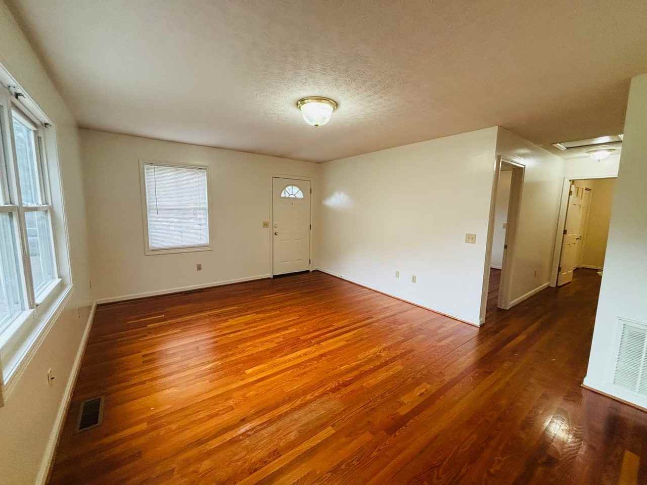 70 Franklin Parke Ct - Photo 4 of 14