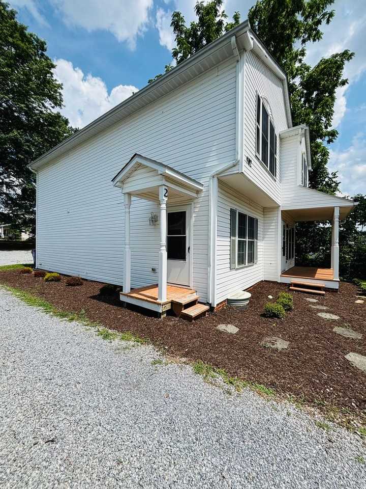 902 Kabrich St #2 - Photo 4 of 16
